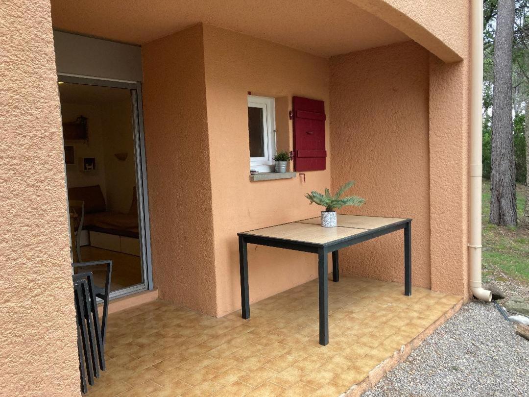 Domaine Valescure Appartement 1 Ou 2 Pieces Vue Jardin Ou Piscine Saint-Raphael  Exterior photo